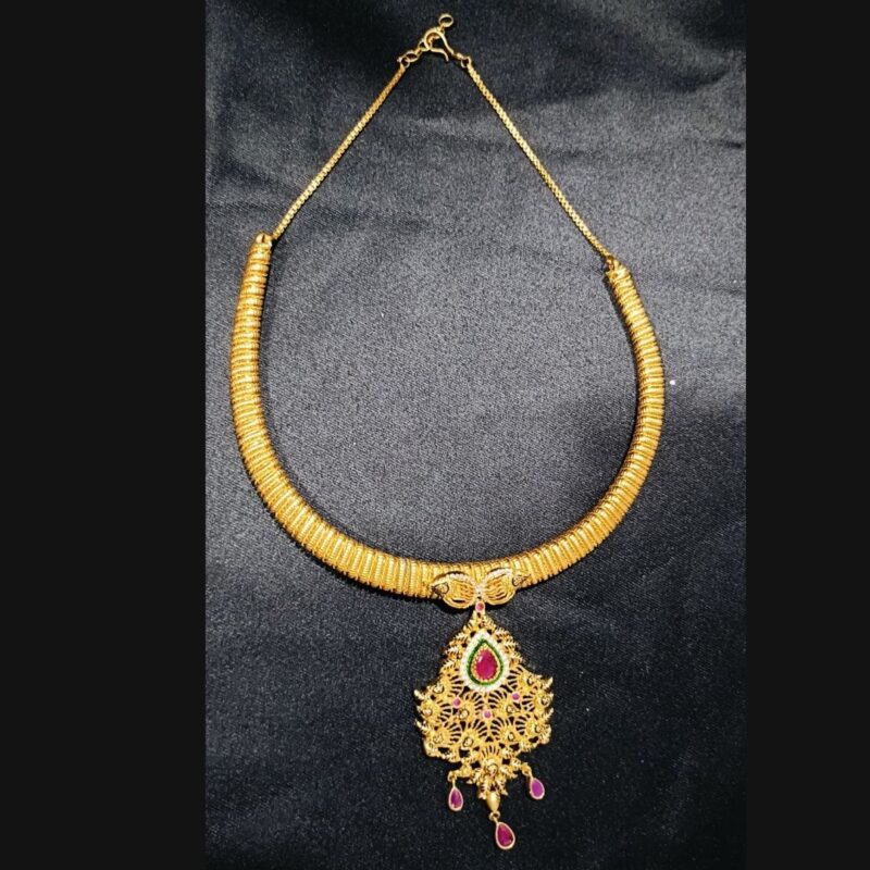 Trendy Minimalist Gold-Plated Necklace for Women – Dainty Layered Chain with Pendant