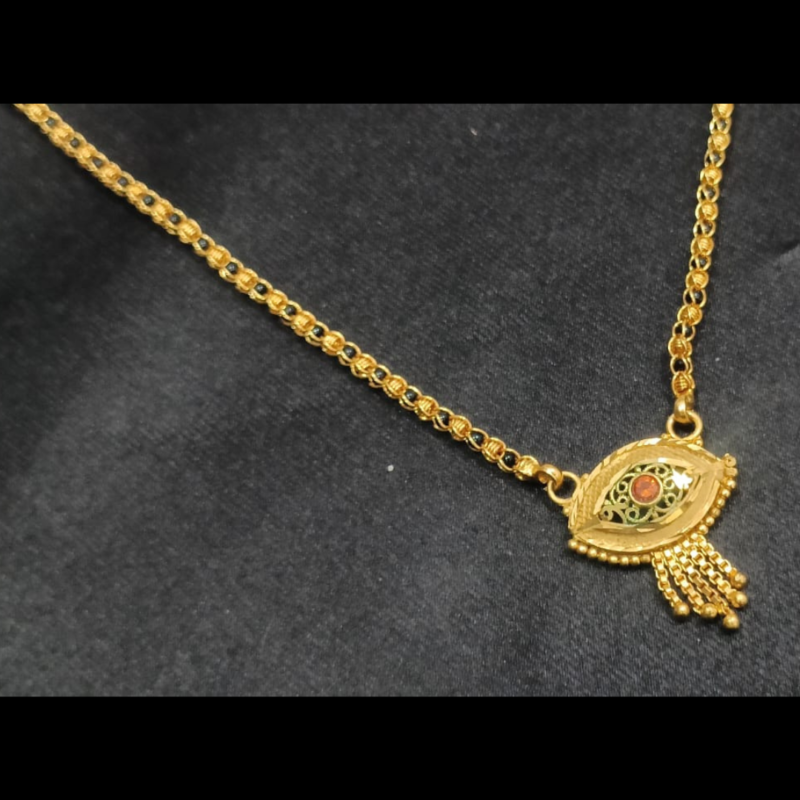 Elegant Floral Pendant Mangalsutra Necklace for Women – Gold/Silver Plated Trendy Jewelry with Intricate Design - Image 5