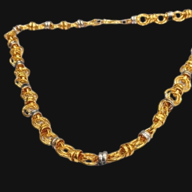 Men's Trendy Cuban Chain – Stylish Gold & Silver Plated Hip-Hop Necklace for Men - Image 2