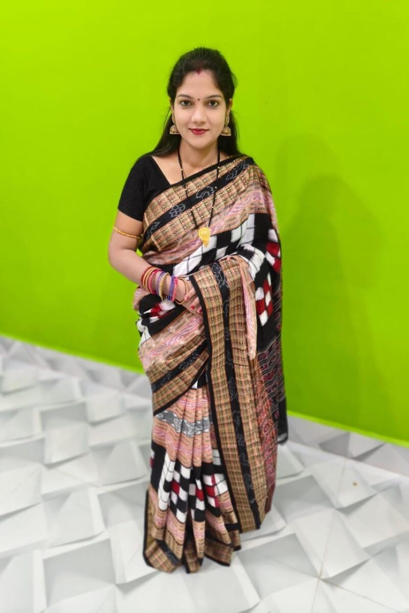 Handwoven Sambalpuri Bichitrapuri Cotton Saree with Machha Border